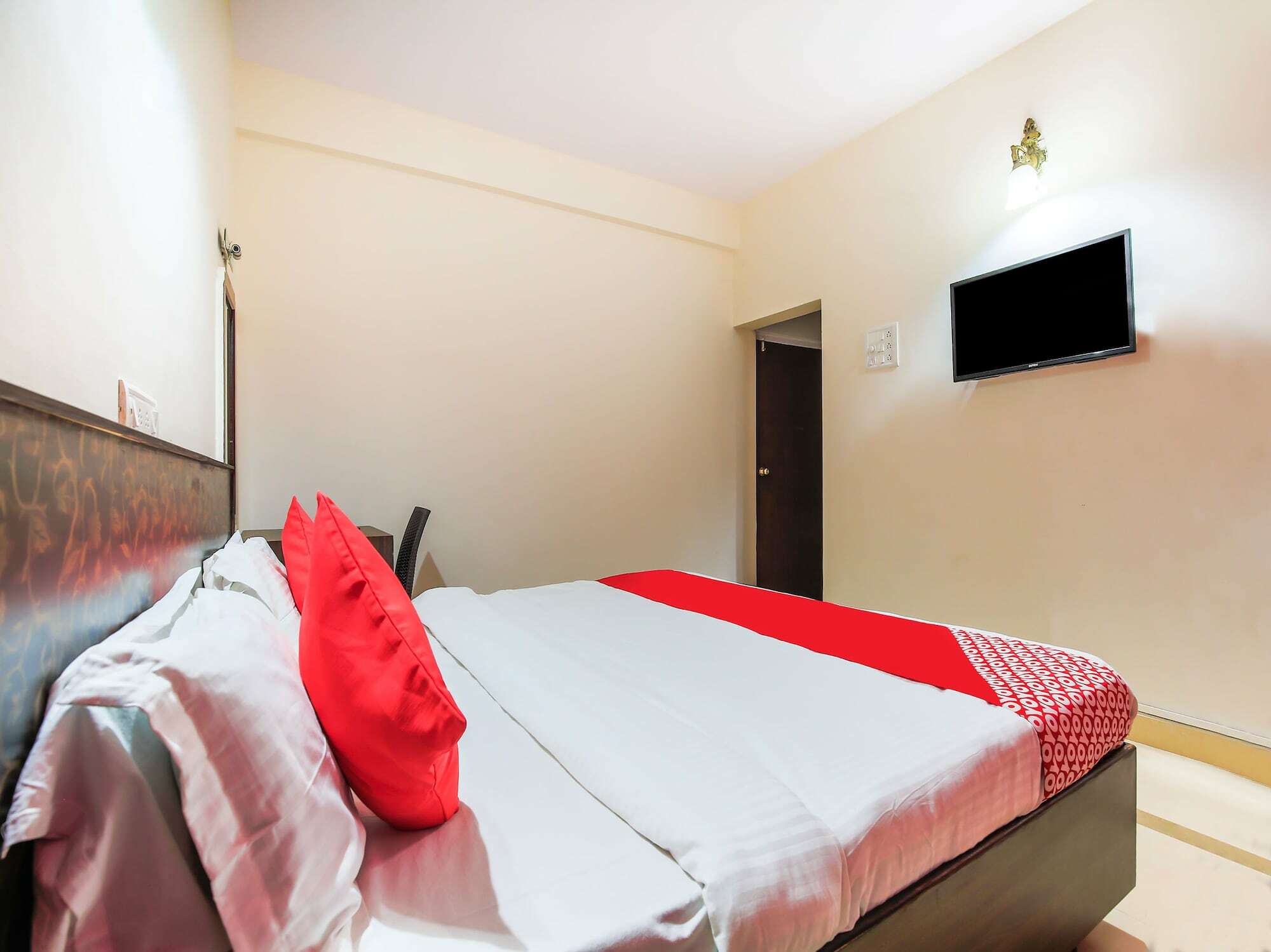 Oyo 18794 Hotel Colva Plaza Экстерьер фото